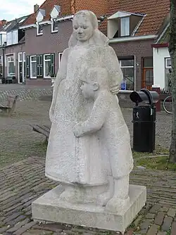 Vissersvrouw met kind, Harderwijk