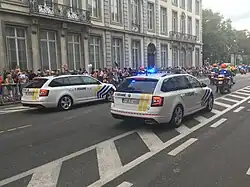 Patrouillevoertuigen en motorrijders