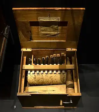 een vogelorgel in het Musikmuseum in Bazel