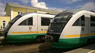 Twee Desiro treinstellen onder de naam Vogtlandbahn in Schwandorf (2014)