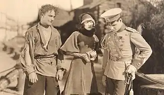 Scène uit The Volga Boatman