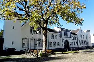 Huis Verves vanuit het zuidoosten gezien (2012)