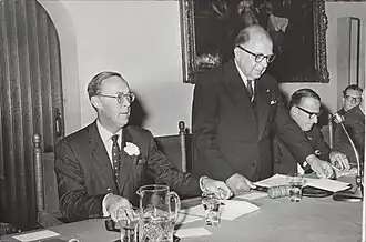 Von Balluseck (staand) (1965)