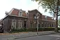 Woonhuis met garage en woning