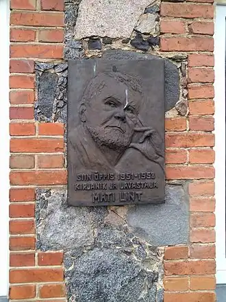 Monument ter ere van Mati Unt