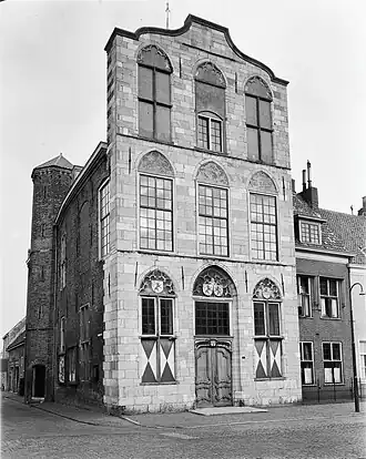 Voorzijde (1955), voor de renovatie