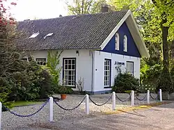 Het voormalige koetshuis