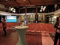 De Burgerzaal voor de raadzaal op de 1e verdieping