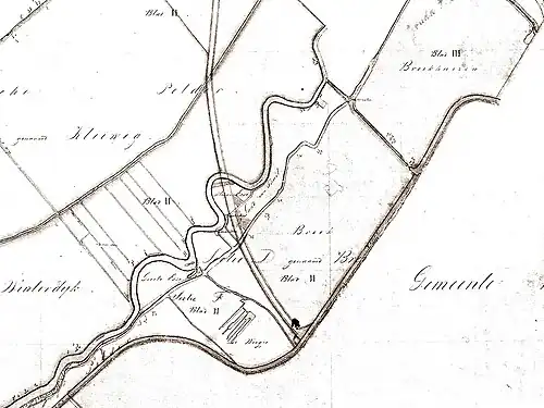 Voormalige gemeente Broek in 1828; midden-onder de Veenderij Het Weegje (kaartnoorden links)
