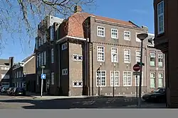 J.M. van Hardeveld en J. Pauw. Openbare Bibliotheek, Heerlen 1917.