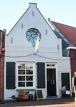 Voormalige winkel-woning (winkeltje van de dames Mak)