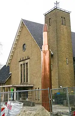 Het Vrijheidsvuur enige dagen na de plaatsing op 14 april 2011.