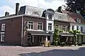 Woonhuis De Egelantier met jugendstil-elementen in de voorgevel