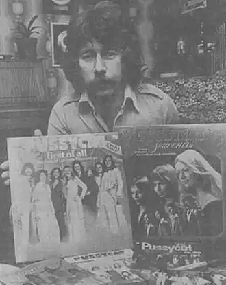 Werner Theunissen, componist en tekstschrijver van Pussycat, met een selectie van zijn werken.