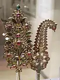 Een (incomplete) aigrette in de vorm van een bloemtak (tulbandornament, ca. 1750)