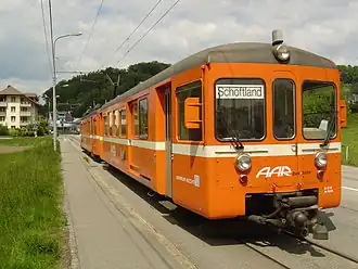 Wynental- und Suhrentalbahn (WSB) op 16 mei 2004 bij Muhen