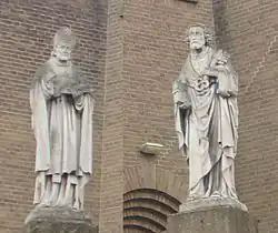 Sint Petrus en Sint Alphonsus (ca. 1924) voor de Sint-Janskerk (Waalwijk)