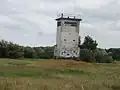 Voormalige wachttoren aan de Duits-Duitse grens bij Hoyersburg