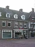 Winkel-woonhuis