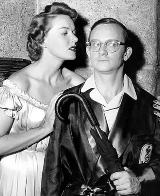 Angela Greene en Wally Cox in 1957