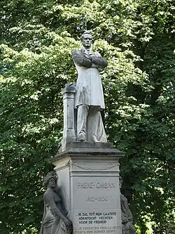 Standbeeld van Walthère Frère-Orban