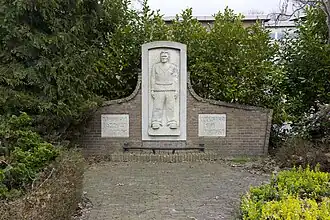 Oorlogsmonument in het park