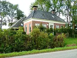 Rentenierswoning aan de Baron van Asbeckweg 57