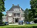 Villa "Gerto" met voormalig koetshuis