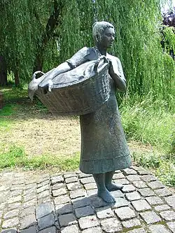 Wäscherin aan de Issel (door Erika Rutert)