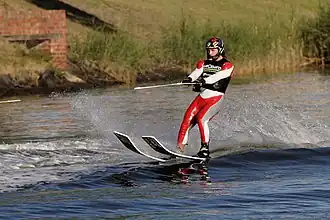 Waterskiër op de Yarra nabij Melbourne