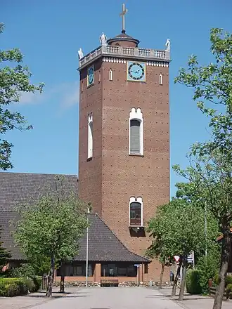 kerktoren, tevens watertoren