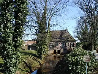 De watermolen bij het Klein Kasteel te Deurne, 23 maart 2003