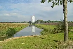Watertoren Werkhoven in landschap