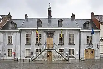 Gemeentehuis van Watervliet (frontaal gezien)