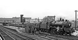 Het station gezien uit het zuiden voor de overkluizing van 1965.