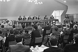 Werkgroep christen-radicalen in Utrecht bijeen: van links naar rechts P. Idenburg (AR), C. van Esch (KVP), B. Buddingh (HU), I. van Eeghen (CHU) en D. Th. Kuiper (AR), 2 maart 1968
