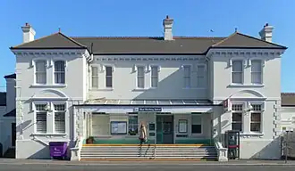 Stationsgebouw, 2011