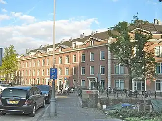 Brug 128 (2011) met Concordiahuizen