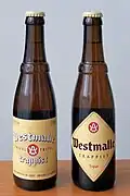 Westmalle Tripel (links een ouder etiket)