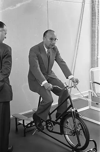 Tijdens de opening van een revalidatiecentrum in het Oosterpark.