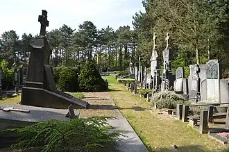 Grafmonumenten op de gemeentelijke begraafplaats