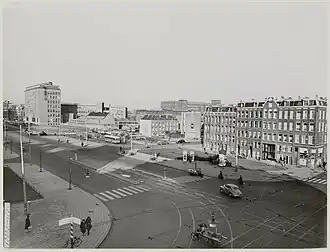 Tweede busstation gezien van uit het zuiden (1954)