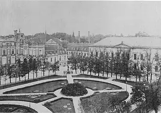 Wilhelmplatz in de vroege jaren 1900 met het Ordenspalais rechts en de rijkskanselarij links