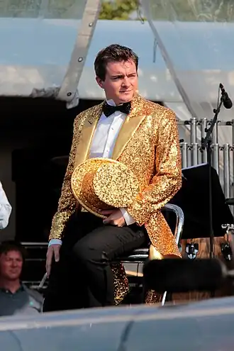 Xander van Vledder als Willem Ruis in de gelijknamige musical.