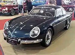 De grotere koplampen van de Willys Interlagos Berlineta