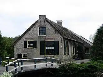 Langhuisboerderij aan de Oudhuijzerweg