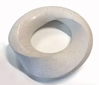 Moebius, stadhuis van Tiel (2000)