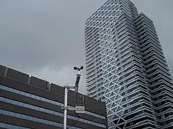 Windmeter op het dak, bedoeld voor het weersafhankelijk openen en sluiten van de dakluiken.