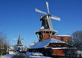 Deichmühle (op de achtergrond de molen Frisia)