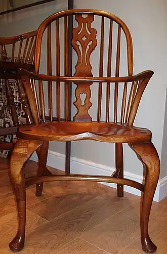 Luxe Windsorstoel met cabriolepoten